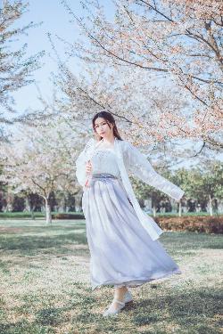 成色18K1.8811.7V18K1.8811.7V