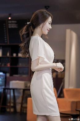 明明是配角却被王子宠爱了全集免费观看