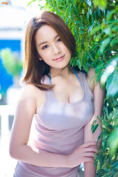 善良的女秘书的目的